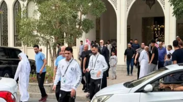 بعثة بيراميدز تؤدي صلاة الجمعة في الدوحة ضمن استعدادات الفريق للمباريات القادمة 1